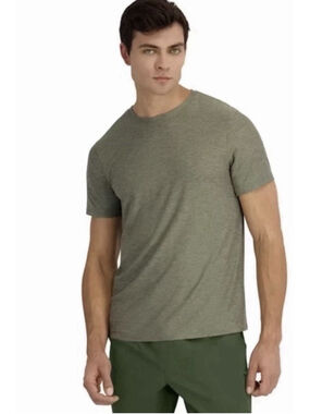 OUTDOOR VOICES Deep Lichen Green Heather CLOUDKNIT TEE T-SHIRT MENS L NWT